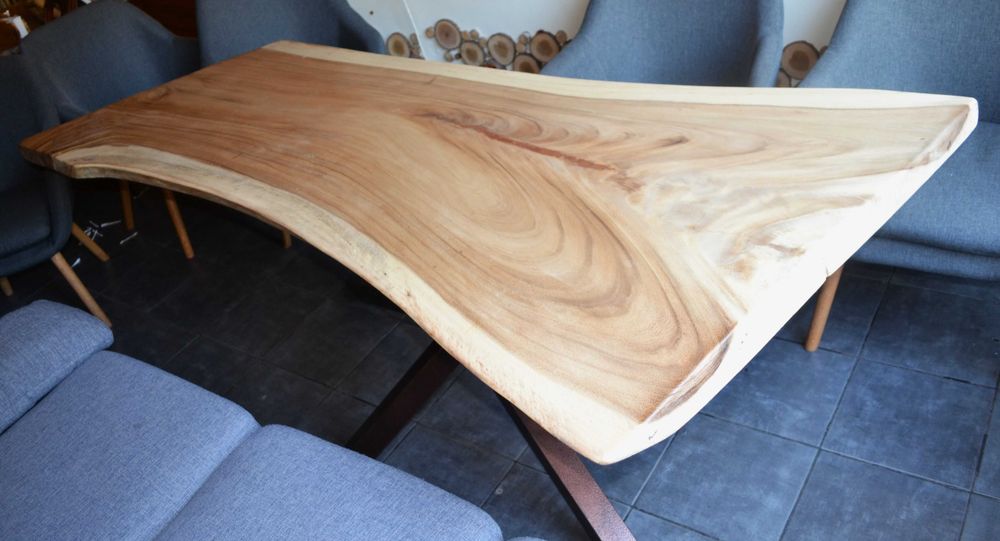 МАСА масив, Дъждовно дърво, със „жив ръб“, цяло парче