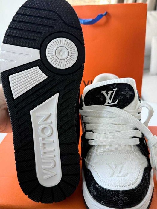 Дамски маратонки LV, размер 39