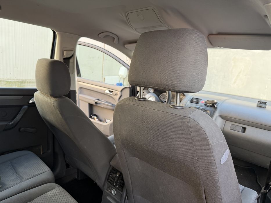 VW Touran 1.6 FSI