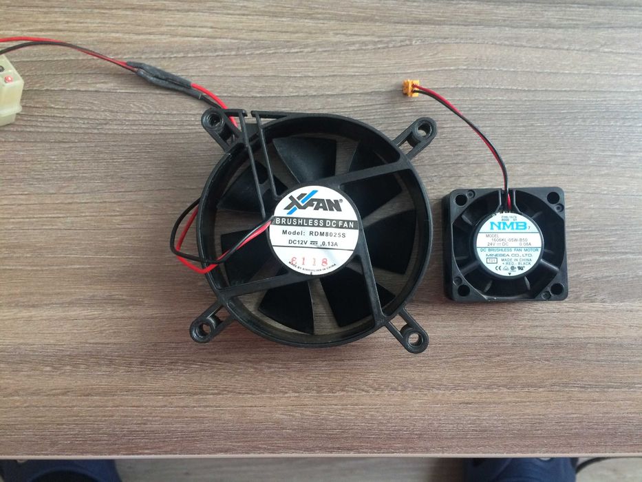 Захранване за компютър, DVD, видеокарта и разни неща.