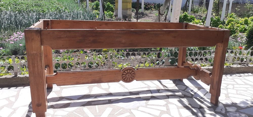 Основа за маса от дъб