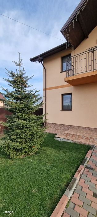 Casa cu etaj la Baisa