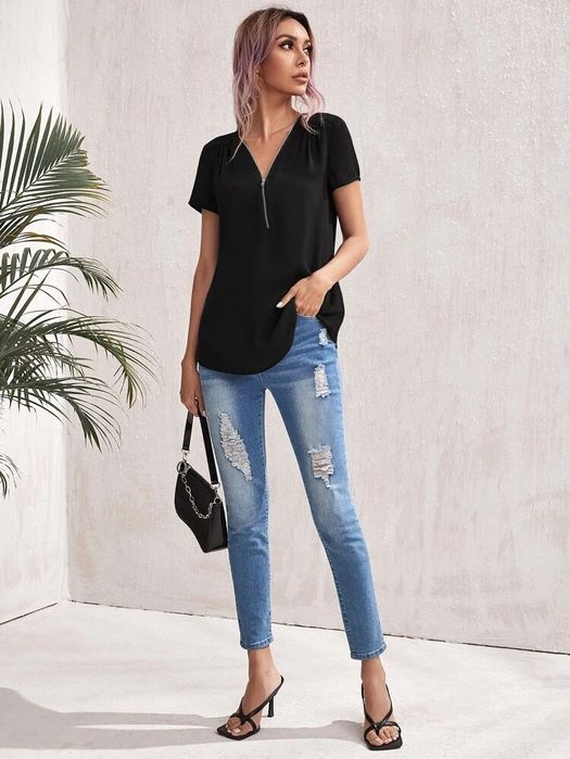 Tricou negru cu fermoar
