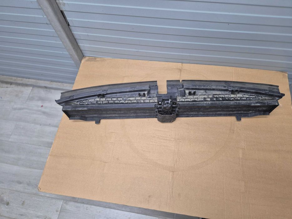 Grila activa inferioara hota clapete Bmw seria 5 G30 LCi cod 5A218F6-02