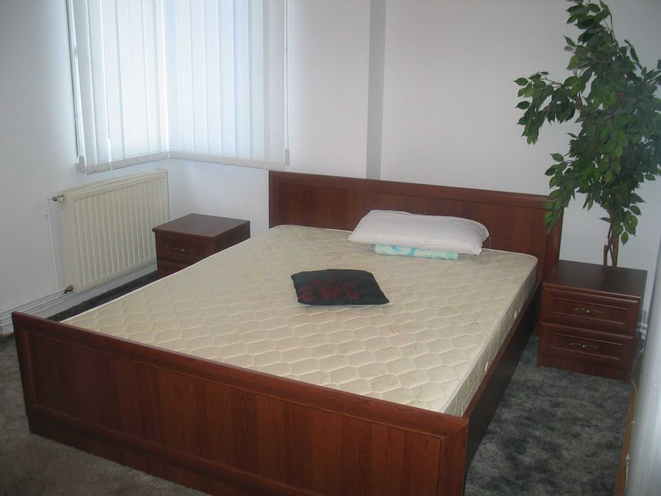Inchiriez apartament 3 camere , mobilat și utilat, confort 1, ultracentral