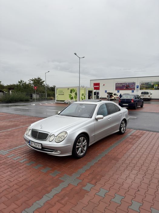 Mercedes-Benz W211 Avantgarde 2.2 CDI,150 CP,2003-Foarte întreținut