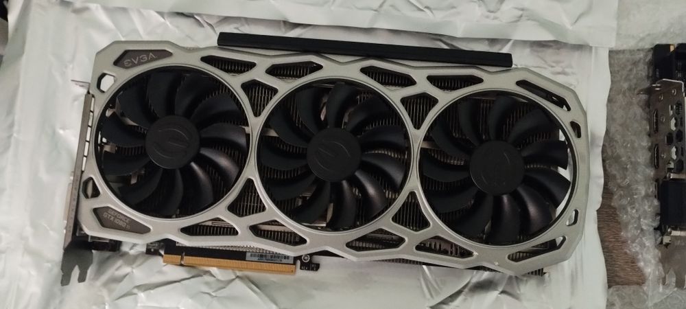 Видеокарти GTX 1080 TI