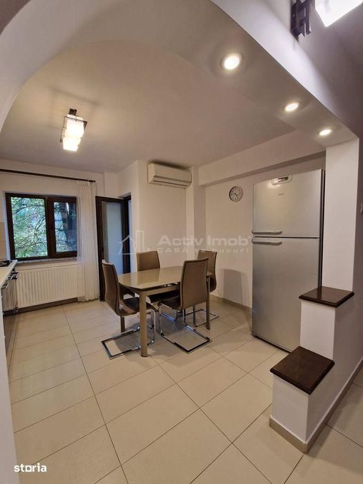 2 cam Drumul Sarii-  Liceul Ion Barbu, str. Nabucului, parcare
