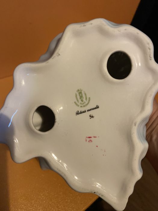 Statueta decorativa din portelan- Doamna eleganta in rochie albastra