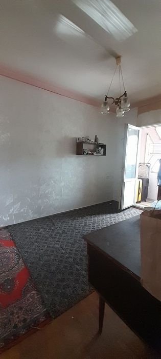 Kvartira qizlarga sheriklikka srochno bez makler
