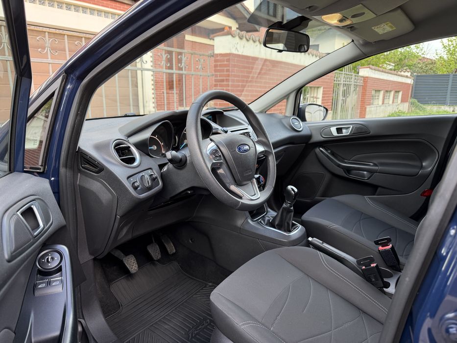 Ford Fiesta 1.5 TDCi 75CP -  47.000KM Unic Prop Facelift An Fab 2014