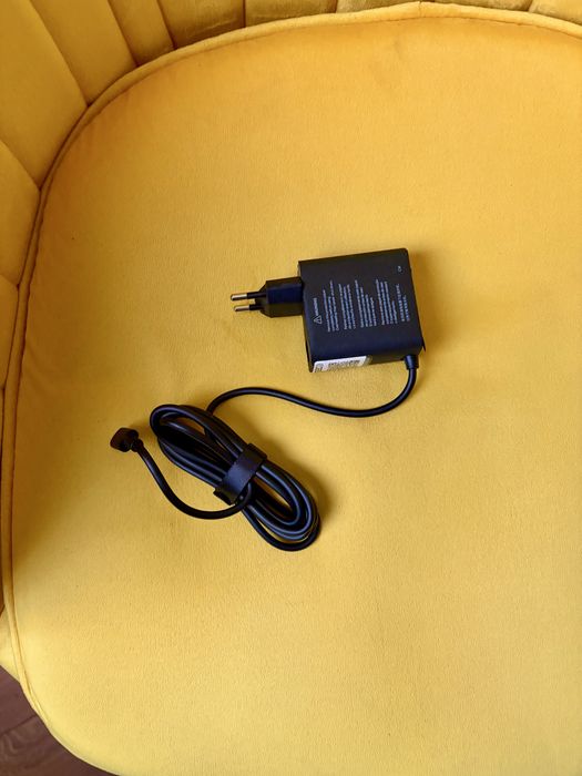 Consola Lenovo Legion Go 2 folosita 2 ore ( nu Rog Ally Steam Deck MSI Claw )