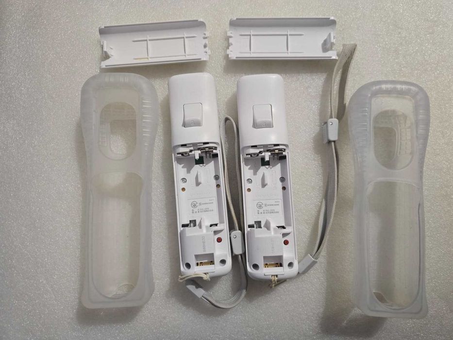 Kit Controller Nintendo Wii Remote Alb RVL-003 huse protectie,  curele