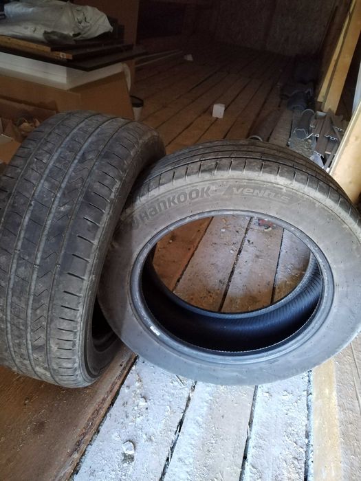 Vând 2 cauciucuri de vară Hankook Ventus Prime4 în stare foarte bună 205/55 R16  dot 2023