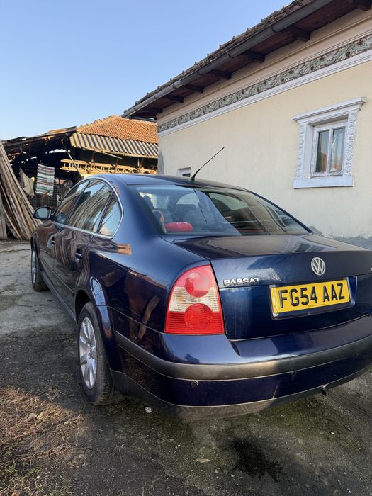 Vând Volkswagen Passat B5.5