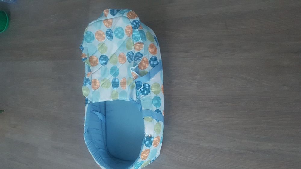 Продам сумку-переноску для детей.