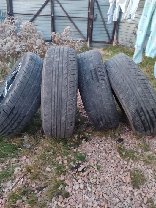 Продам диски с резиной на 15