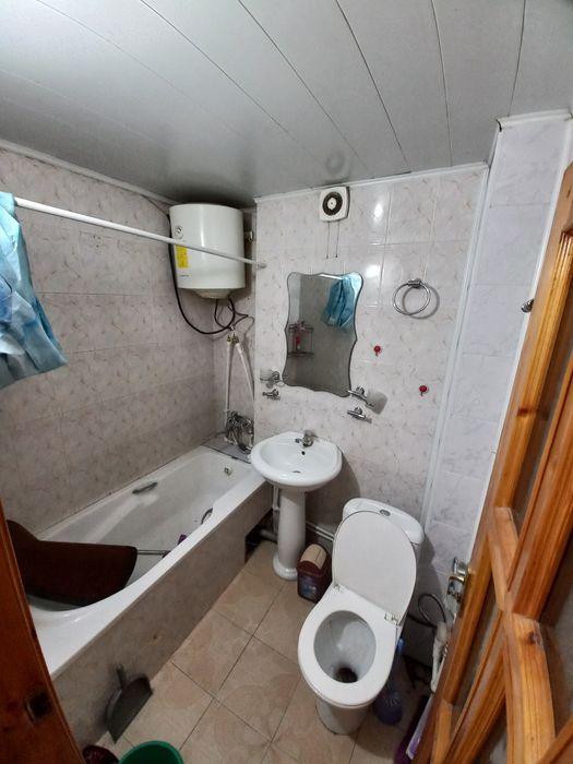 Арендага 2 хона 3 этаж Азиз бозор олдида жойлашган.Агентство