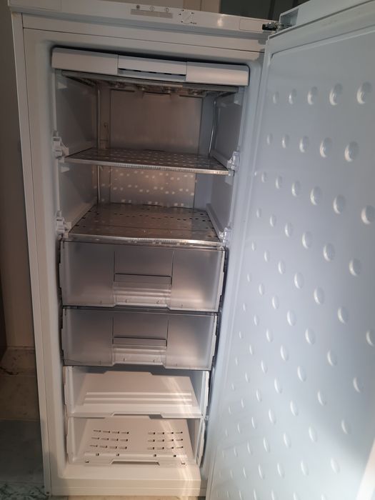 Congelator Arctic cu 6 sertare Model AC-215