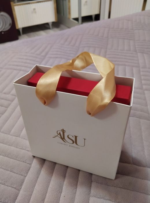 Продам набор AISU новый комплекте