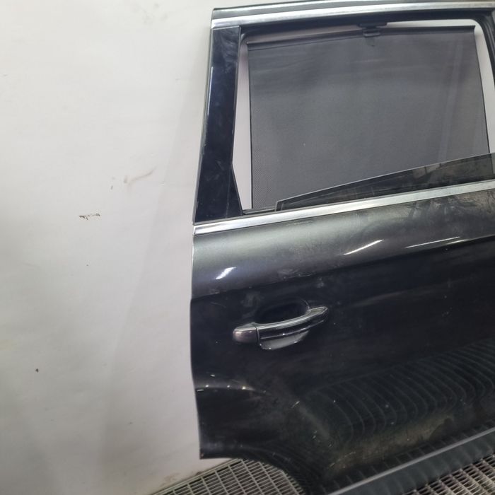 Дясна задна врата AUDI Q7 2005 - 2009 SUV 4 врати
