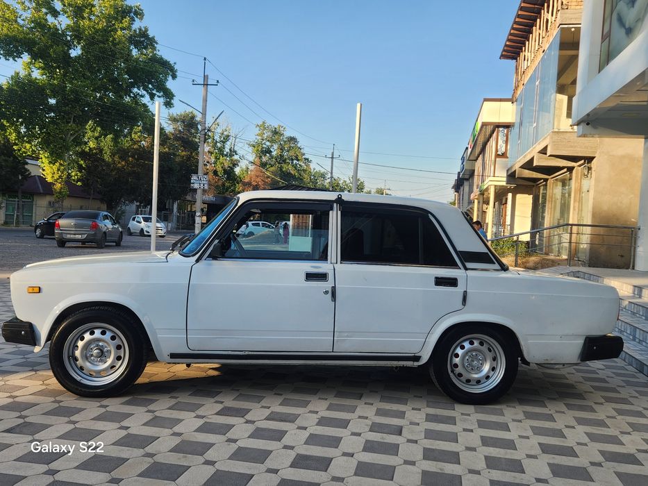 Lada vaz 2107 semyorka