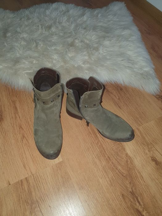 Ghete din Piele LASOCKI-CCC