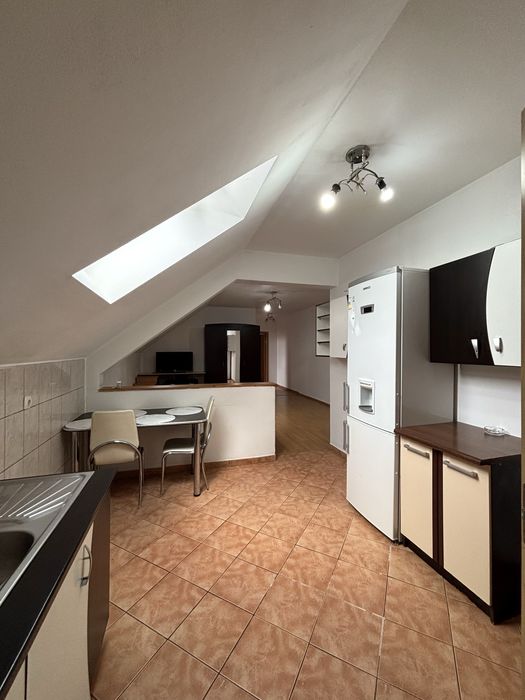 Apartament de inchiriat craciun/revelion in Radauti, 71mp, 2 dormitoare,complet mobilat și utilat, centrala proprie, str Putnei