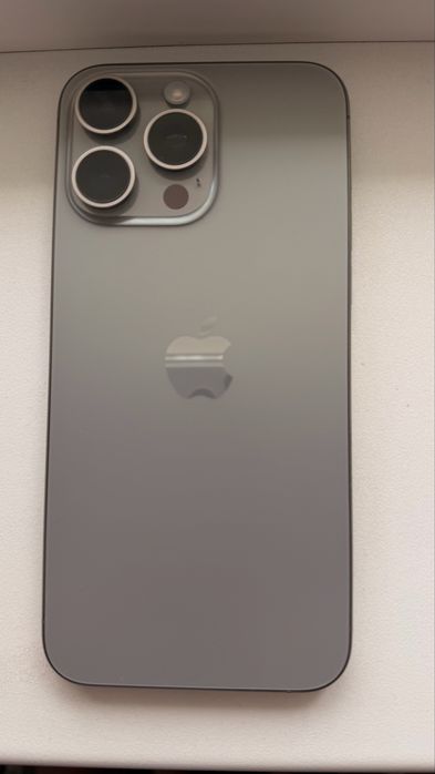 Продам Iphone 15 pro max 256Gb