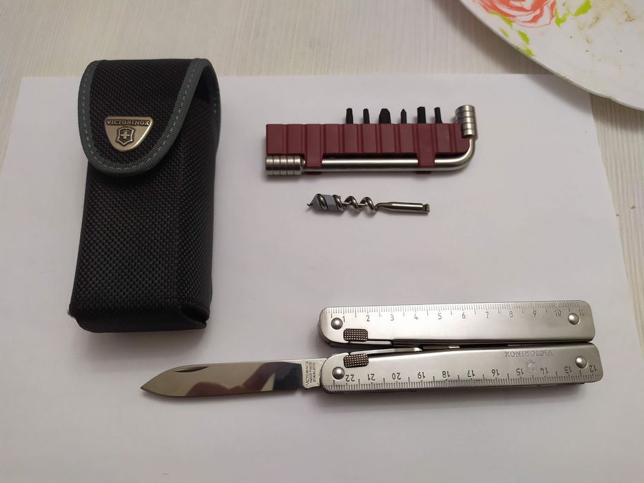 Мультитул Victorinox Swisstool X plus