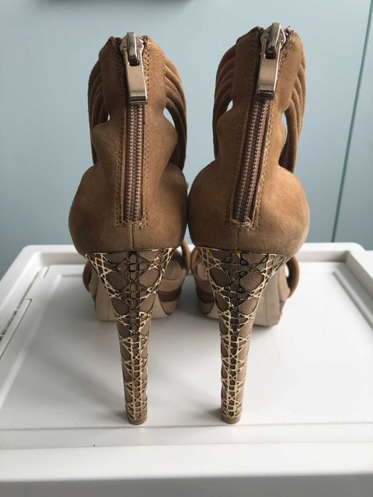 Елегантни сандали с висок ток, размер 40