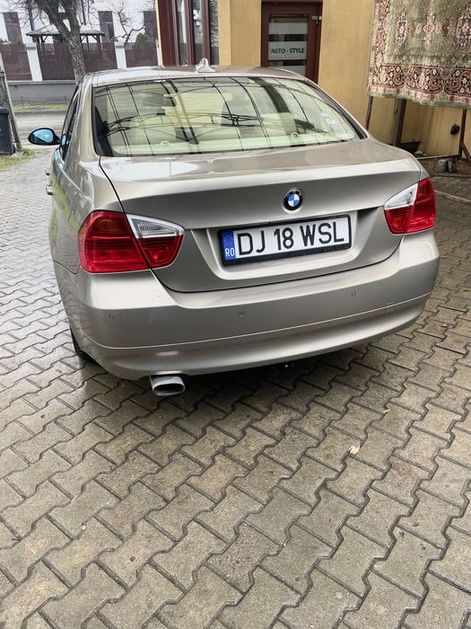 Bmw 318D 2008 Piele, Navigație