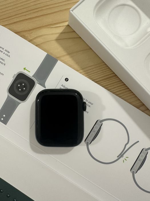 Apple Watch series 7  Green Aluminum Case 45MM