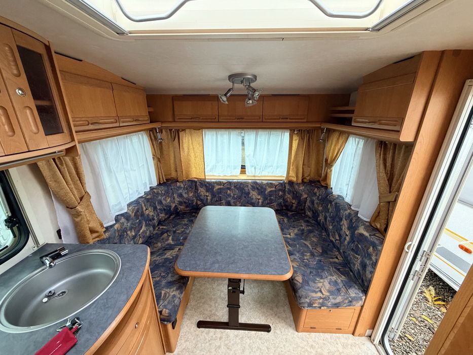 Rulota Adria Unica 502UP,an2001,4 pers,fransbed,baie,dus,wc fix