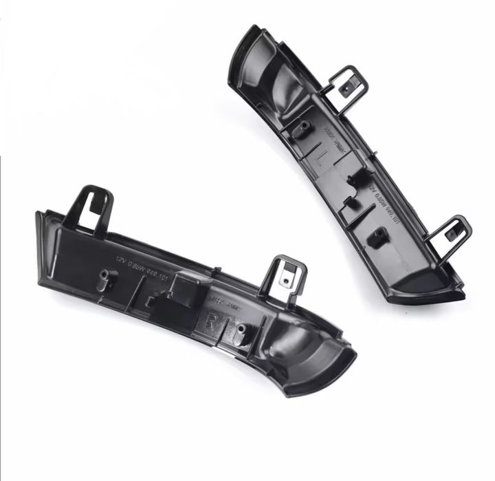 Нови динамични черни бягащи мигачи за Skoda, VW Jetta Passat Golf EOS