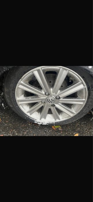 Диск продам хорошим состояние с шипами