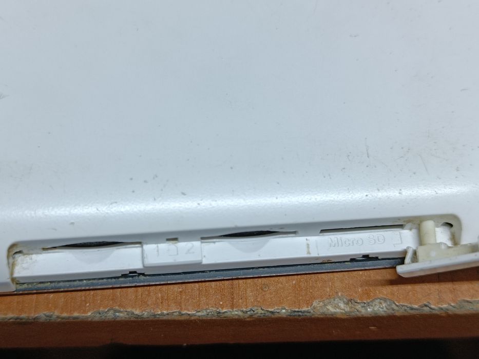 Продам планшет Asus нужно поставить сенсор экрана