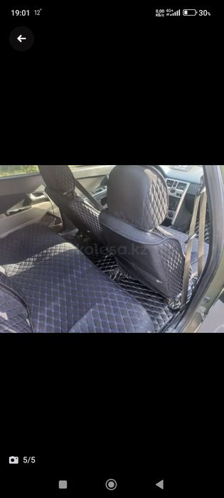 Приора хэчтбэк.   .