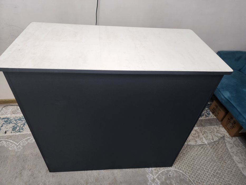 Tavar yegish uchun rasta( polka) yangi