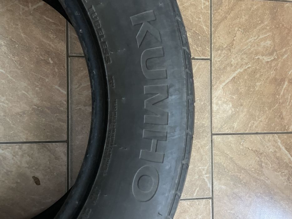 Продается шина на R 18