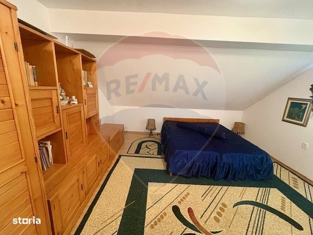 Casă / Vilă cu 6 camere de vânzare