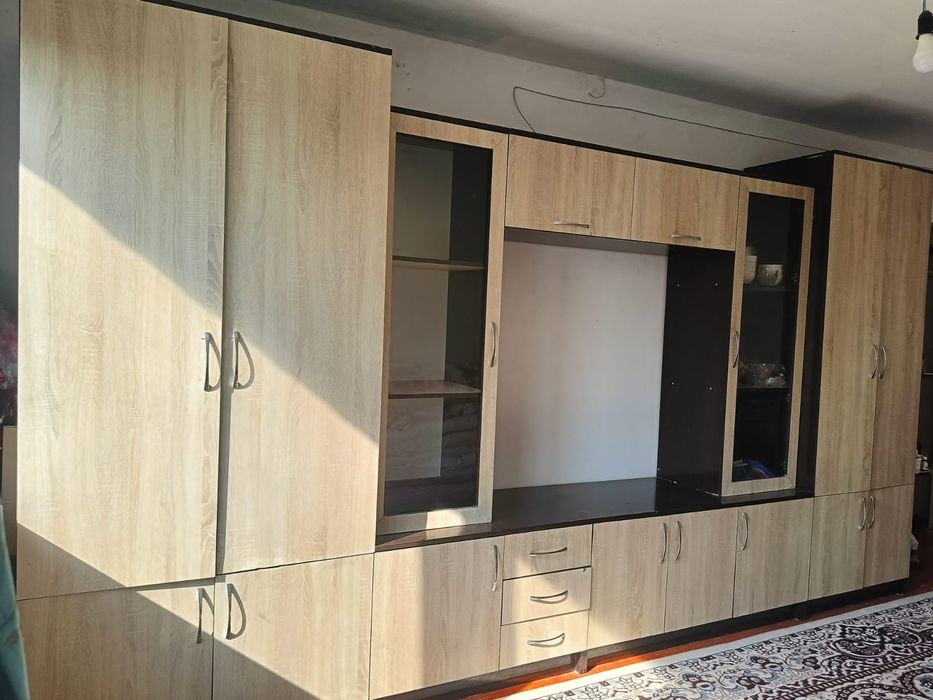 стенка гарнитур сатылады