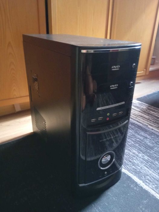 Carcase pc ATX 30 lei/buc