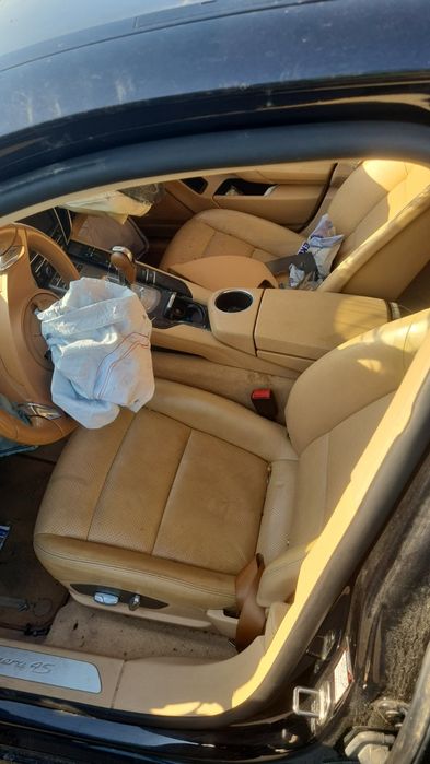 Porsche panamera 4.8S на части