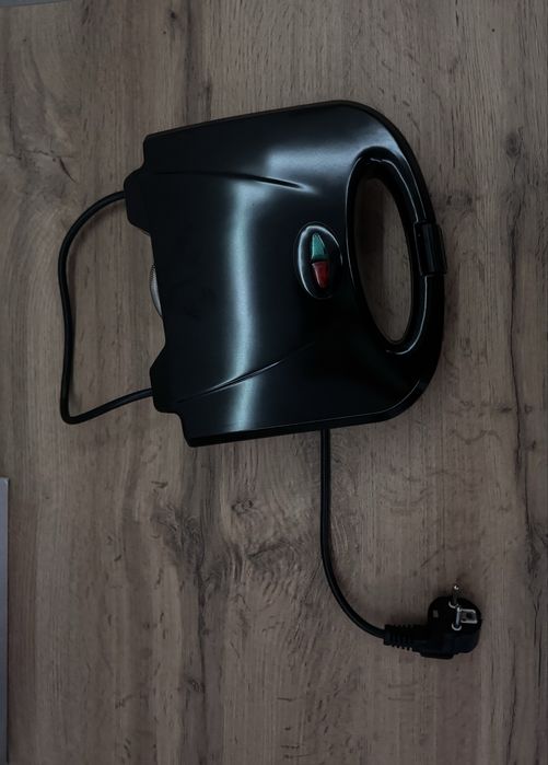 срочно продам вафельницу