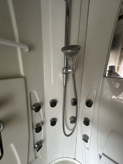 Продам душевую кабину