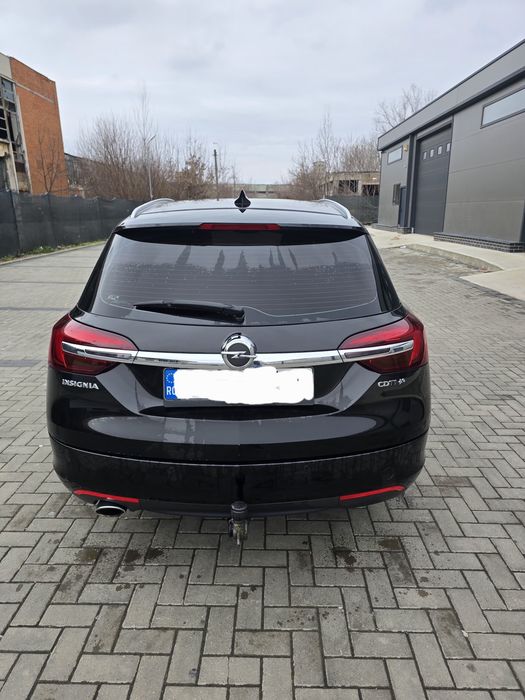 Opel Insignia Sports Tourer 4x4 Automat | Proprietar 4 ani | B20DTH | Fără investiții