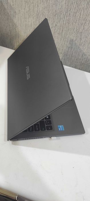 Продам ноутбук ASUS X515