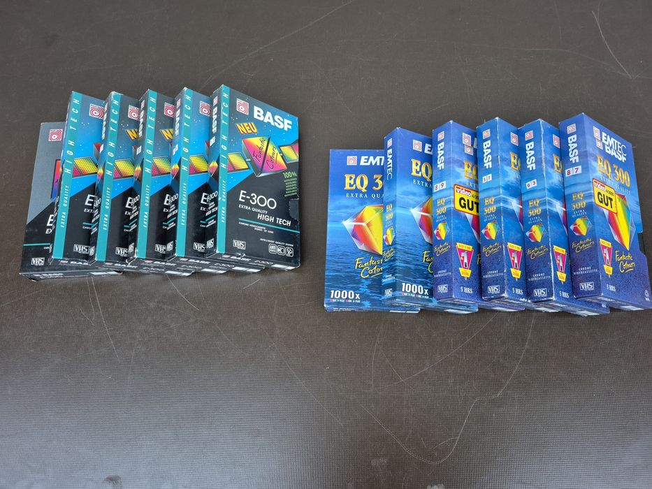 Vând 12 casete video VHS originale Basf de 300 minute ( 5 ore)cu filme