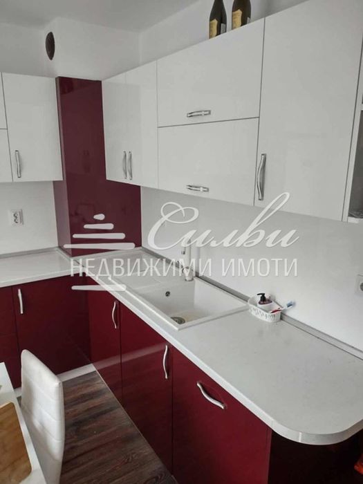 Продава се Двустаен апартамент в Шумен, Боян Българанов 1 - 64 кв.м за 821 €/кв.м - Снимка #2